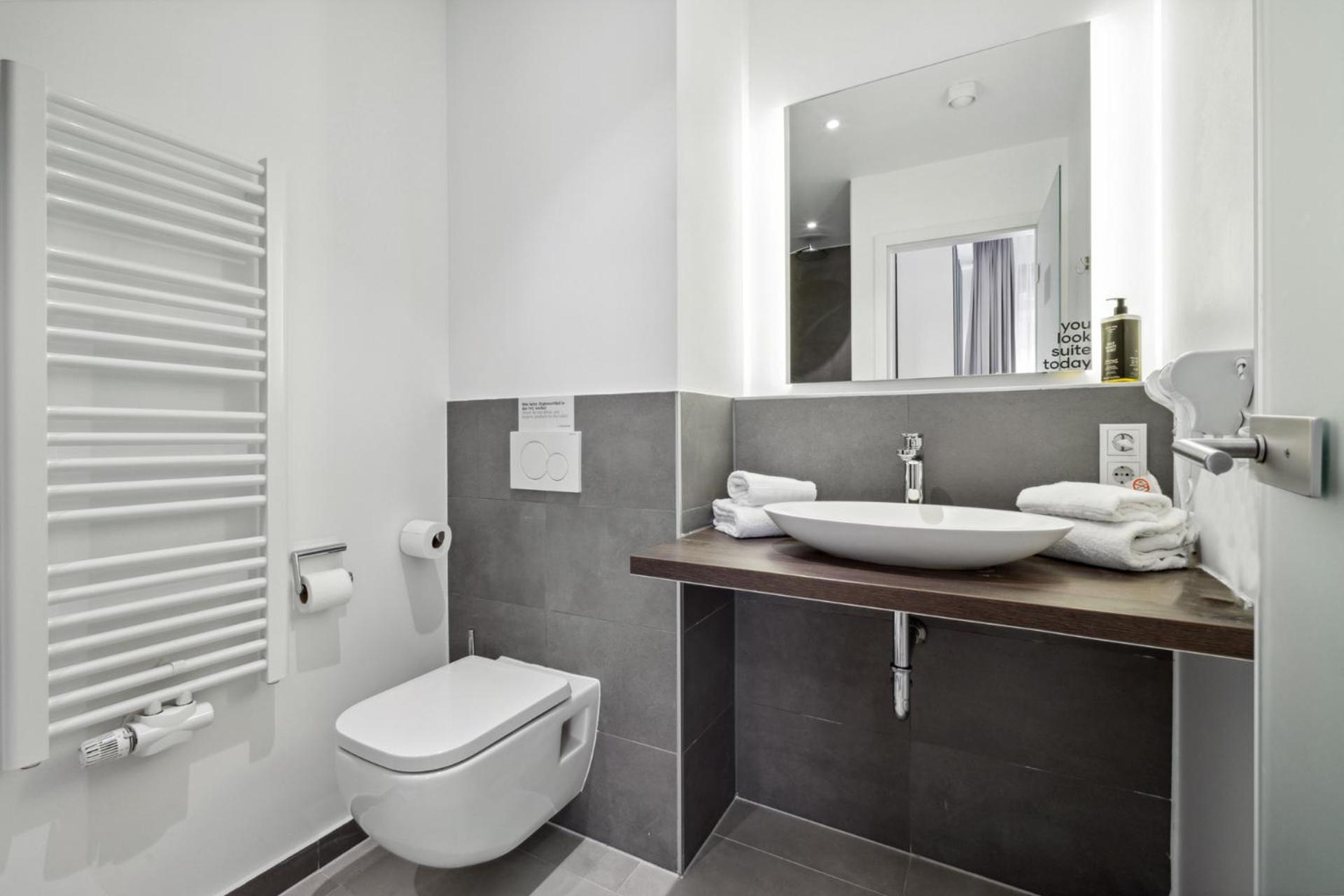 Limehome Munich Fritz-Erler Str Zewnętrze zdjęcie