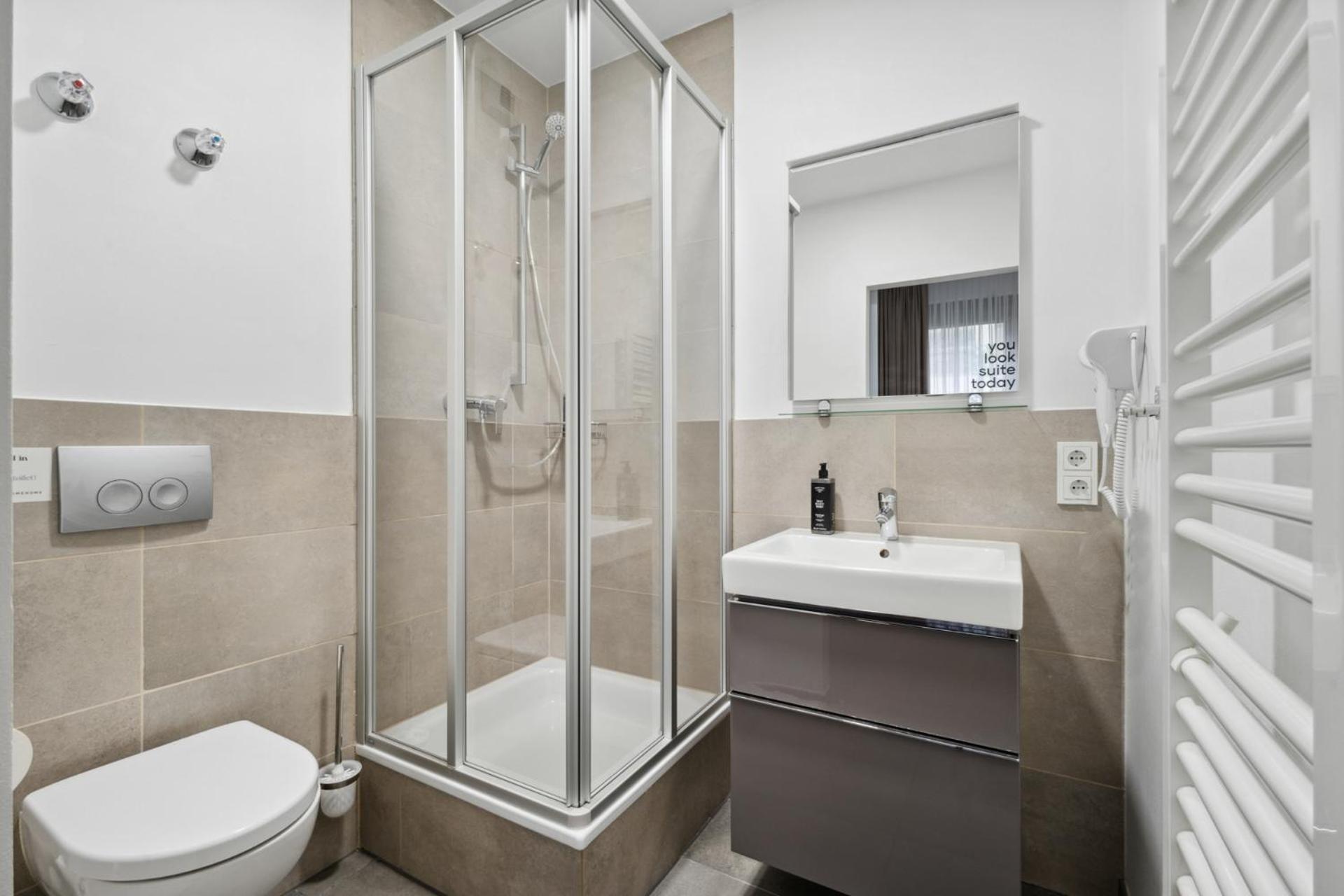 Limehome Munich Fritz-Erler Str Zewnętrze zdjęcie