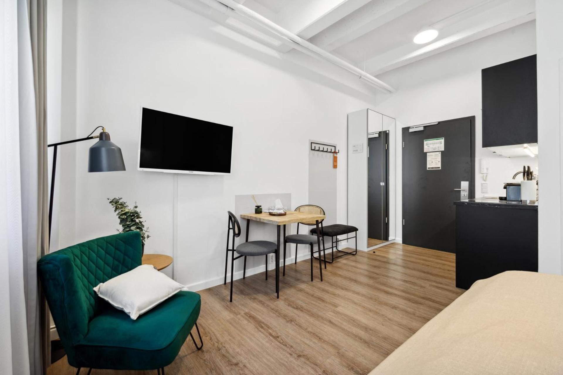 Limehome Munich Fritz-Erler Str Zewnętrze zdjęcie